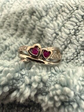 10KT Heart Stack Ring with Pink/Amethyst Gemstones Ring size 5.5
